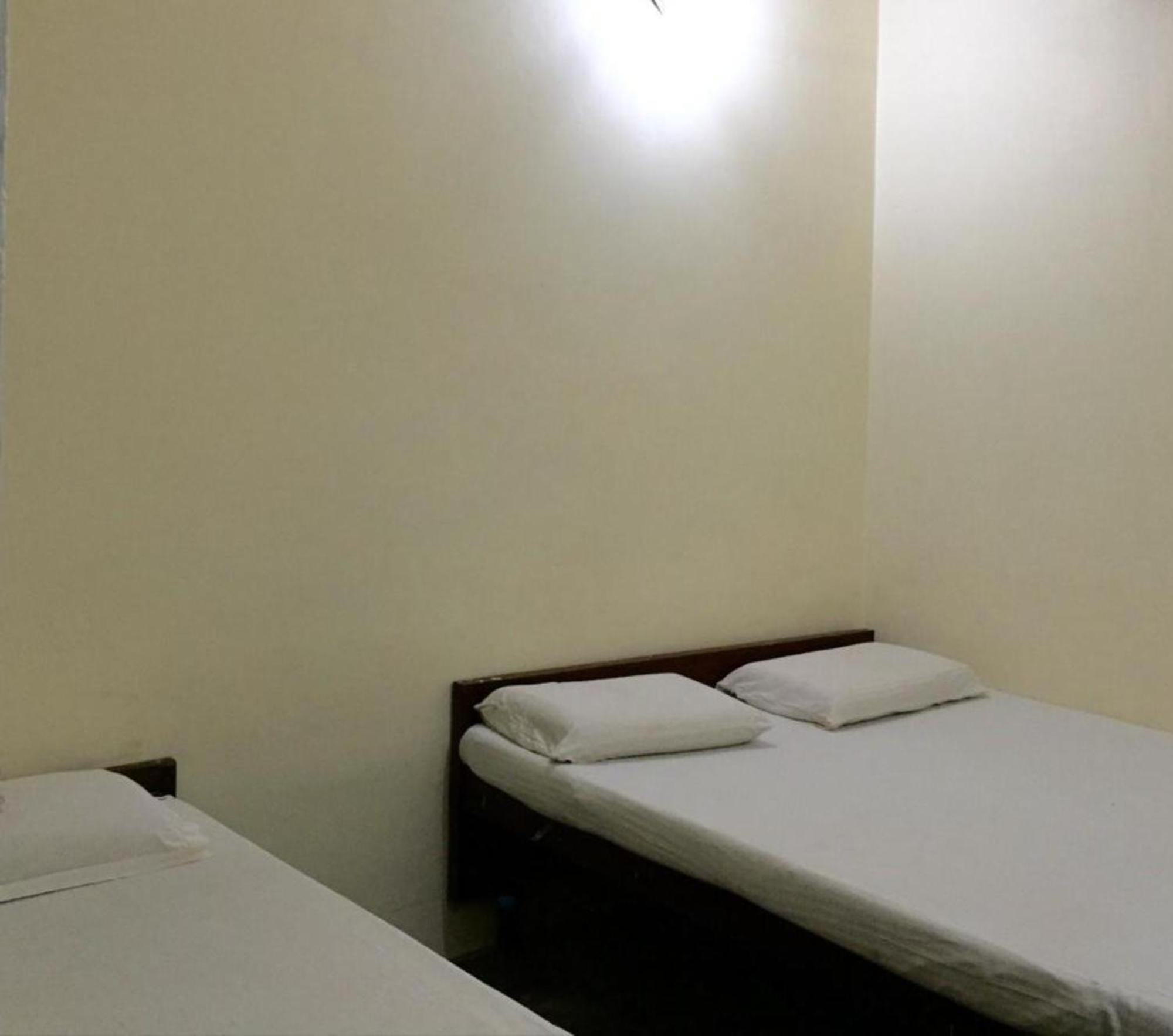 Grg Shanti Guest House Varanasi Near Manikarnika Ghat Extérieur photo