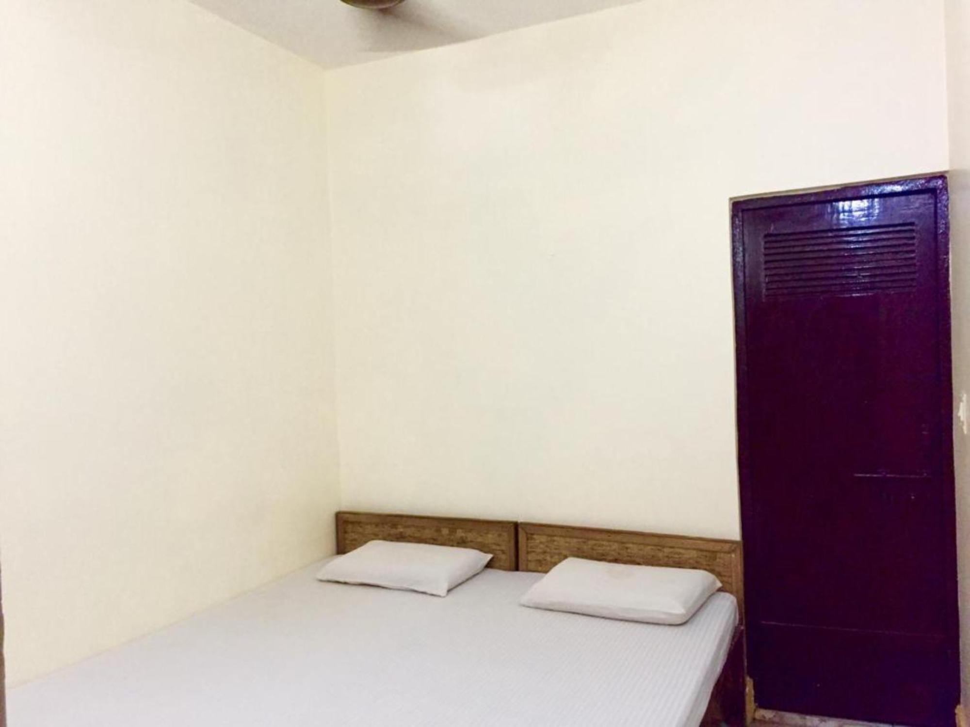 Grg Shanti Guest House Varanasi Near Manikarnika Ghat Extérieur photo