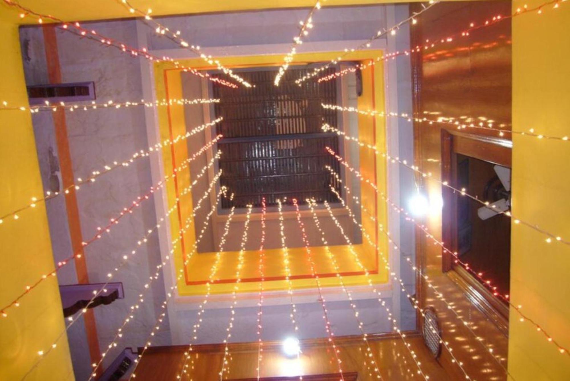 Grg Shanti Guest House Varanasi Near Manikarnika Ghat Extérieur photo