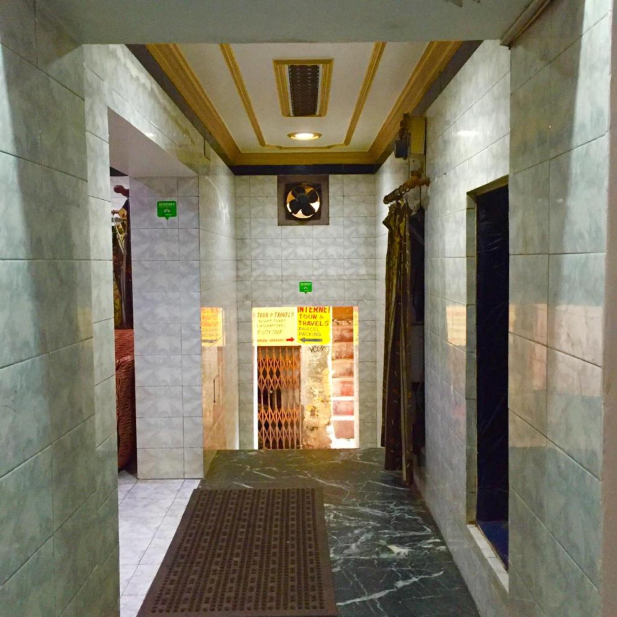 Grg Shanti Guest House Varanasi Near Manikarnika Ghat Extérieur photo