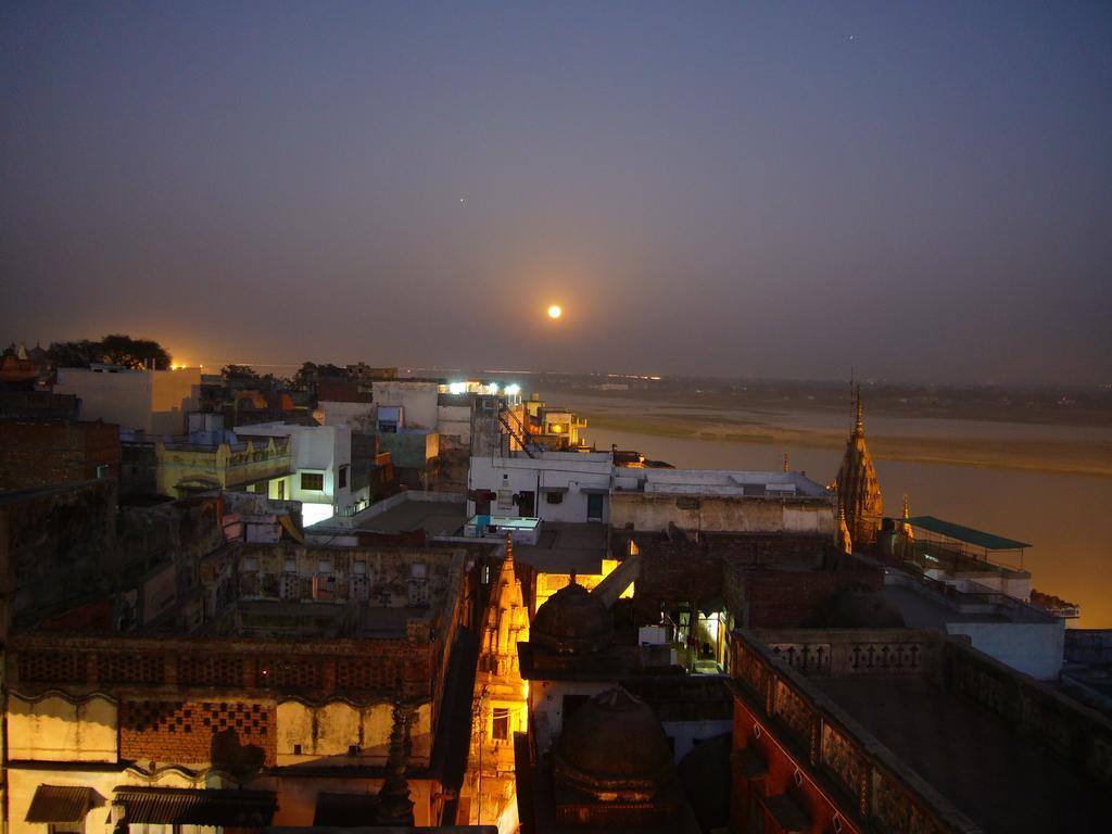 Grg Shanti Guest House Varanasi Near Manikarnika Ghat Extérieur photo