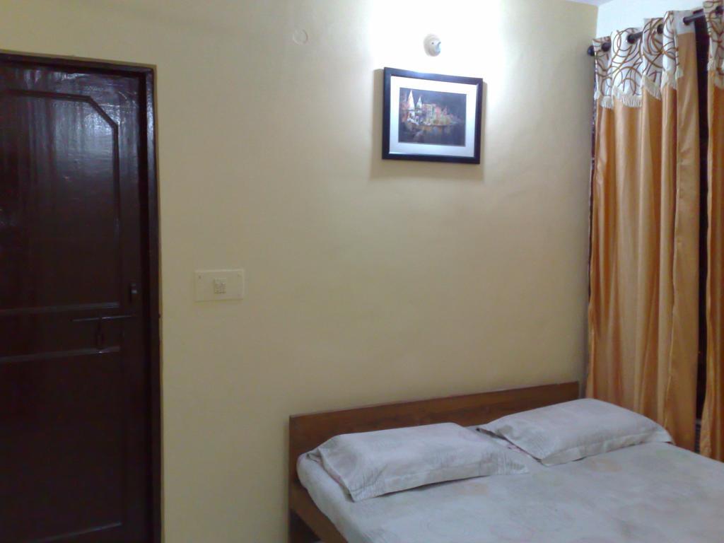 Grg Shanti Guest House Varanasi Near Manikarnika Ghat Chambre photo
