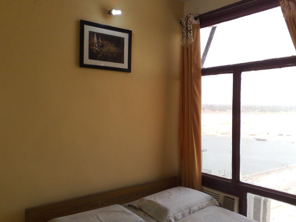 Grg Shanti Guest House Varanasi Near Manikarnika Ghat Extérieur photo