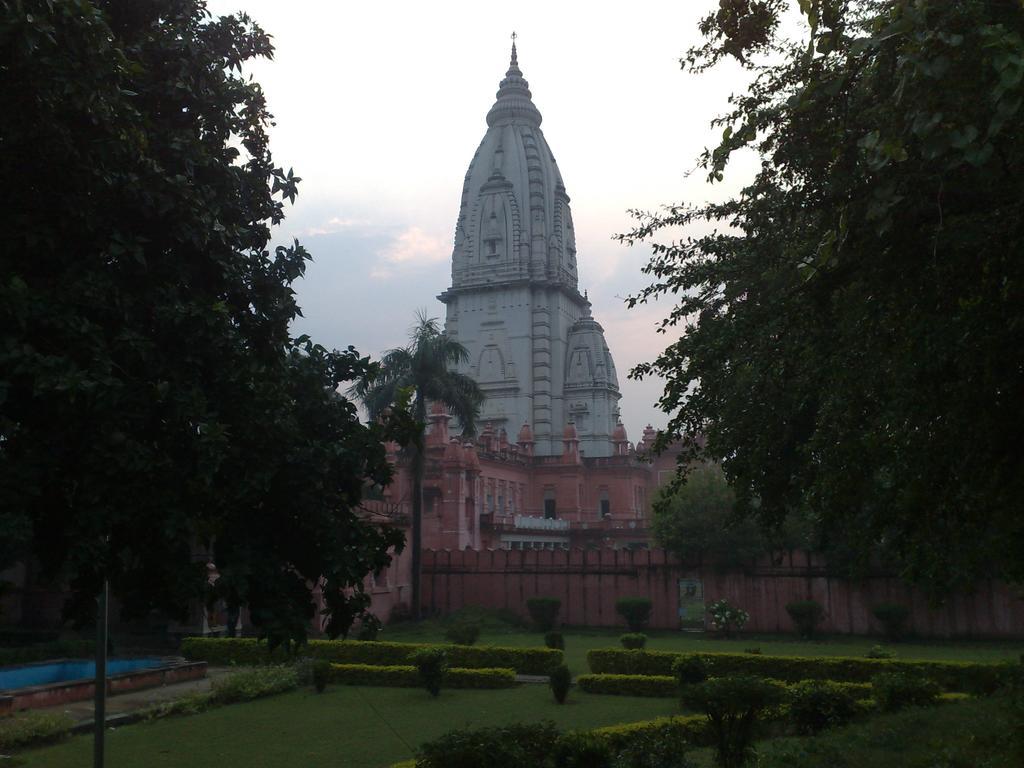 Grg Shanti Guest House Varanasi Near Manikarnika Ghat Extérieur photo