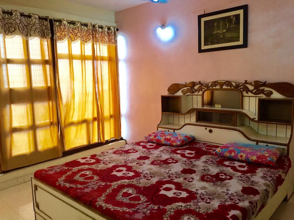 Grg Shanti Guest House Varanasi Near Manikarnika Ghat Extérieur photo