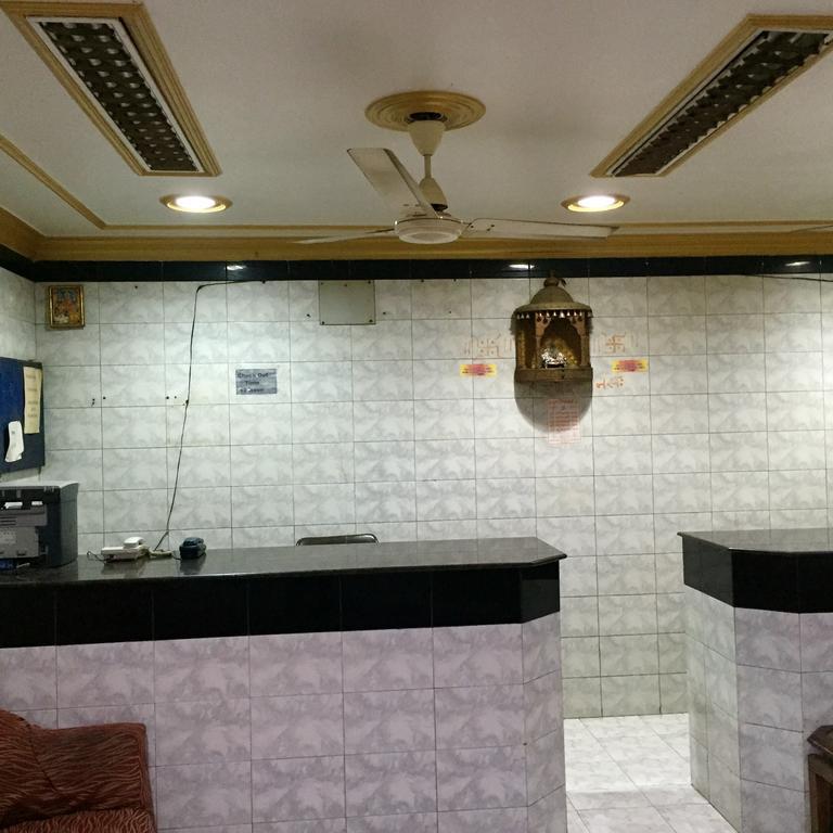 Grg Shanti Guest House Varanasi Near Manikarnika Ghat Extérieur photo
