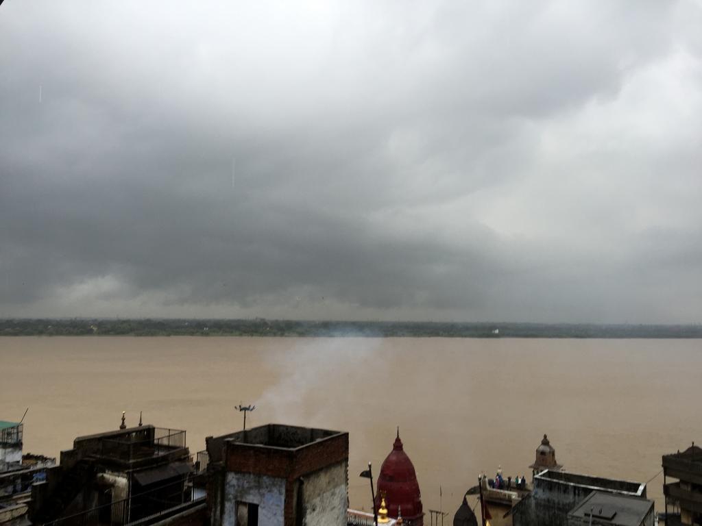 Grg Shanti Guest House Varanasi Near Manikarnika Ghat Extérieur photo