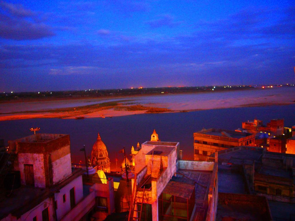 Grg Shanti Guest House Varanasi Near Manikarnika Ghat Extérieur photo