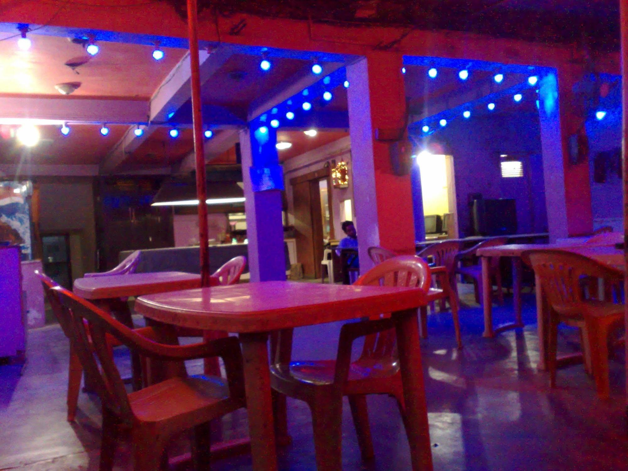 Grg Shanti Guest House Varanasi Near Manikarnika Ghat Extérieur photo